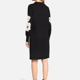 Strickkleid mit Stehkragen Strickkleid mit Stehkragen