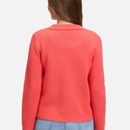 Strickblazer mit aufgesetzten Taschen Strickblazer mit aufgesetzten Taschen