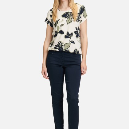 Printshirt mit Gummizug – Bild 2