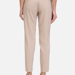 Stretch-Hose mit elastischem Bund Stretch-Hose mit elastischem Bund