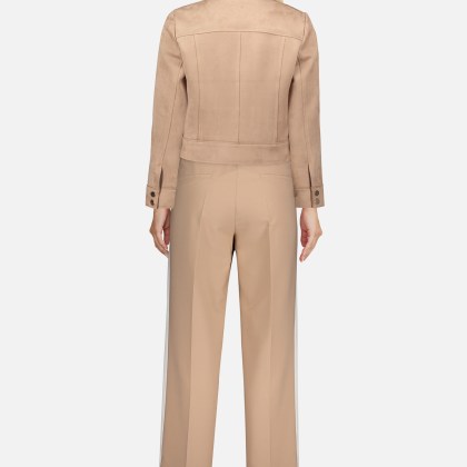 Strukturshirt mit Rundhalsausschnitt Strukturshirt mit Rundhalsausschnitt