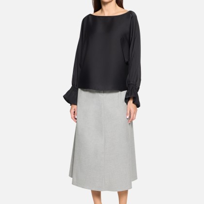 Satin-Bluse mit U-Boot-Ausschnitt – Bild 2