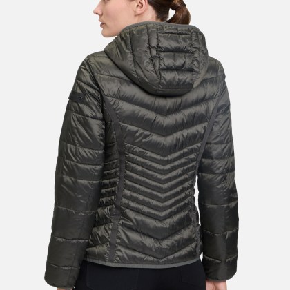 Outdoorjacke mit abnehmbarer Kapuze Outdoorjacke mit abnehmbarer Kapuze