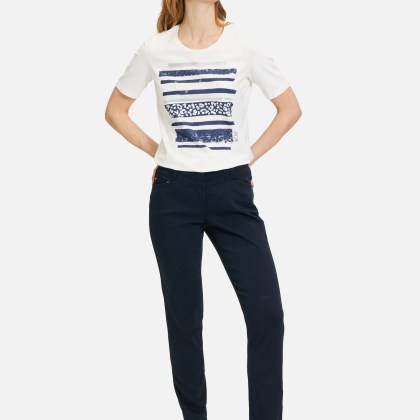 Basic Shirt mit Aufdruck – Bild 2