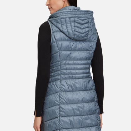 Steppweste mit abnehmbarer Kapuze Steppweste mit abnehmbarer Kapuze