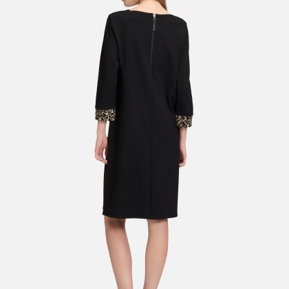 Jerseykleid mit Eingrifftaschen Jerseykleid mit Eingrifftaschen