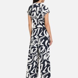 Jumpsuit mit Eingrifftaschen Jumpsuit mit Eingrifftaschen