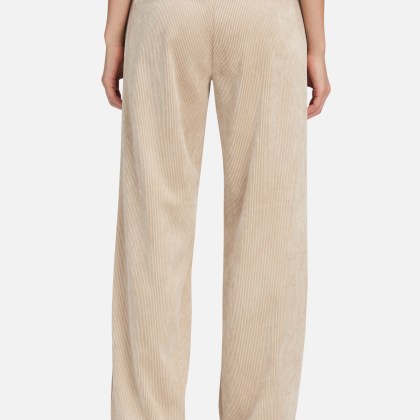 Schlupfhose mit Eingrifftaschen Schlupfhose mit Eingrifftaschen