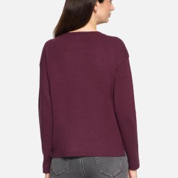 Feinstrickpullover mit Seitenschlitzen Feinstrickpullover mit Seitenschlitzen