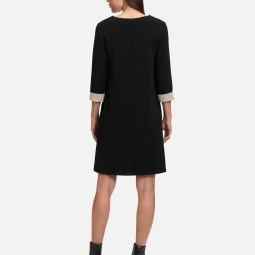 Jerseykleid mit Eingrifftaschen Jerseykleid mit Eingrifftaschen