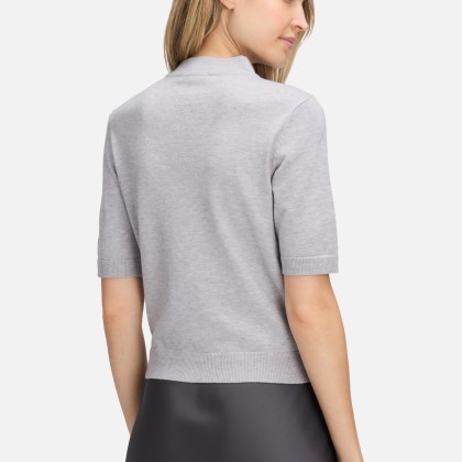 Feinstrickpullover mit Stehkragen Feinstrickpullover mit Stehkragen