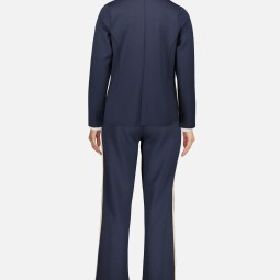 Kurzblazer mit aufgesetzten Taschen Kurzblazer mit aufgesetzten Taschen