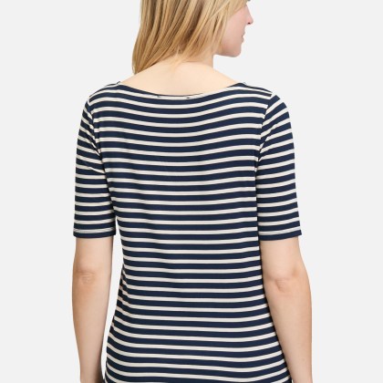 Ringelshirt mit U-Boot-Ausschnitt Ringelshirt mit U-Boot-Ausschnitt