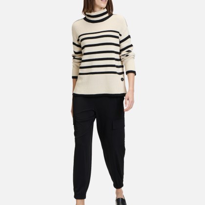 Grobstrick-Pullover mit Streifen – Bild 2