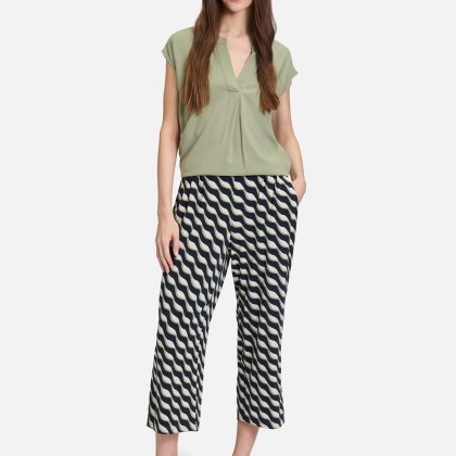 Schlupfhose mit Bundfalten – Bild 2