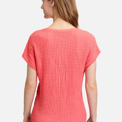 Strukturshirt mit U-Boot-Ausschnitt Strukturshirt mit U-Boot-Ausschnitt