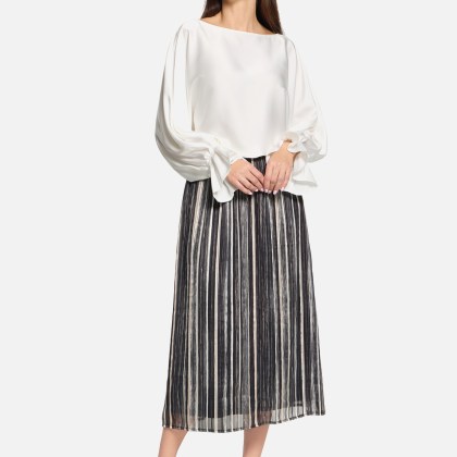 Satin-Bluse mit U-Boot-Ausschnitt – Bild 2