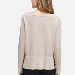 Strickpullover mit Pailletten Strickpullover mit Pailletten