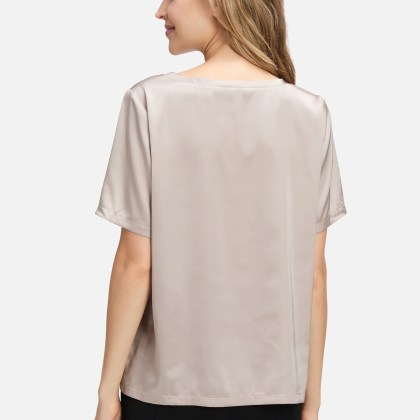 Schlupfbluse mit Rundhalsausschnitt Schlupfbluse mit Rundhalsausschnitt