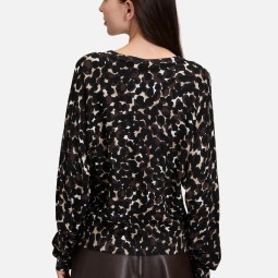 Feinstrickpullover mit Fledermausärmeln Feinstrickpullover mit Fledermausärmeln