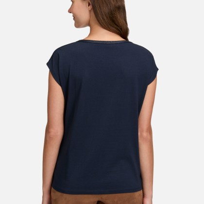 Blusenshirt mit U-Boot-Ausschnitt Blusenshirt mit U-Boot-Ausschnitt