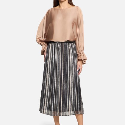 Satin-Bluse mit U-Boot-Ausschnitt – Bild 2