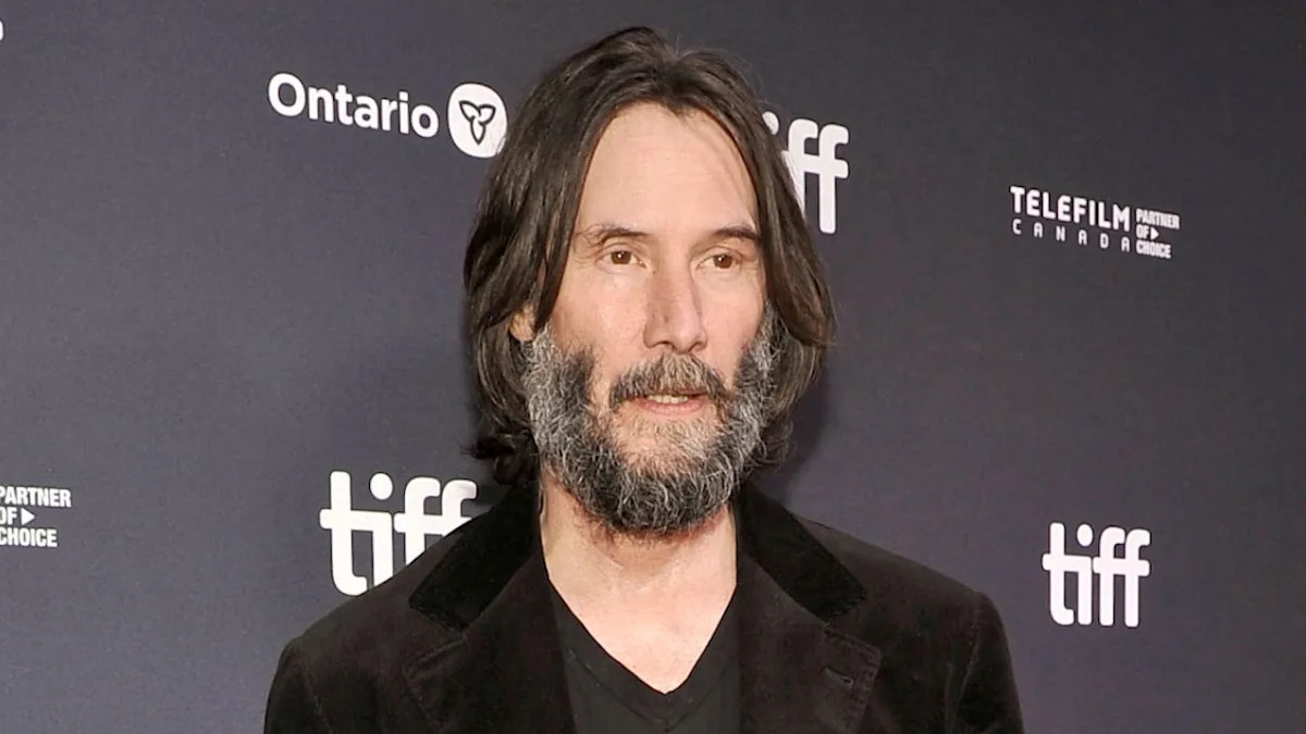 Fans Express Concern For Keanu Reeves Amid Actor Looking ‘Frail’ at Opening Night of Broadway Play Fans Express Concern For Keanu Reeves Amid Actor Looking ‘Frail’ at Opening Night of Broadway Play