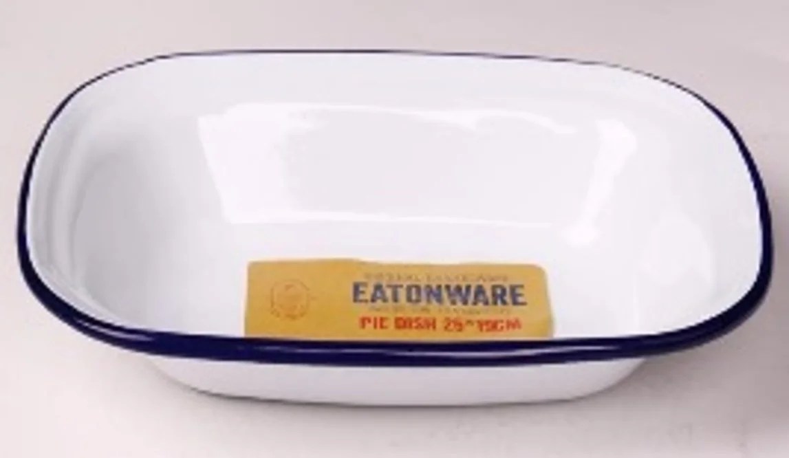 Enamel Cookware No6 Pie Dish Enamel L:25cm W:19cm H:5.5cm