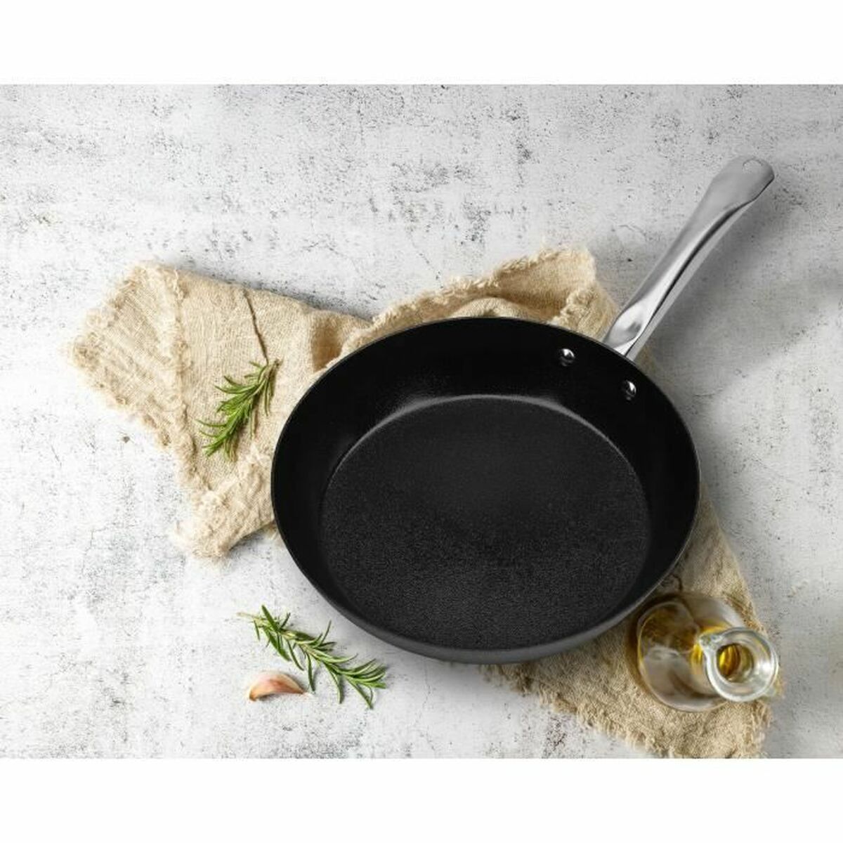 Pan GSW AVANTI Black 28 cm