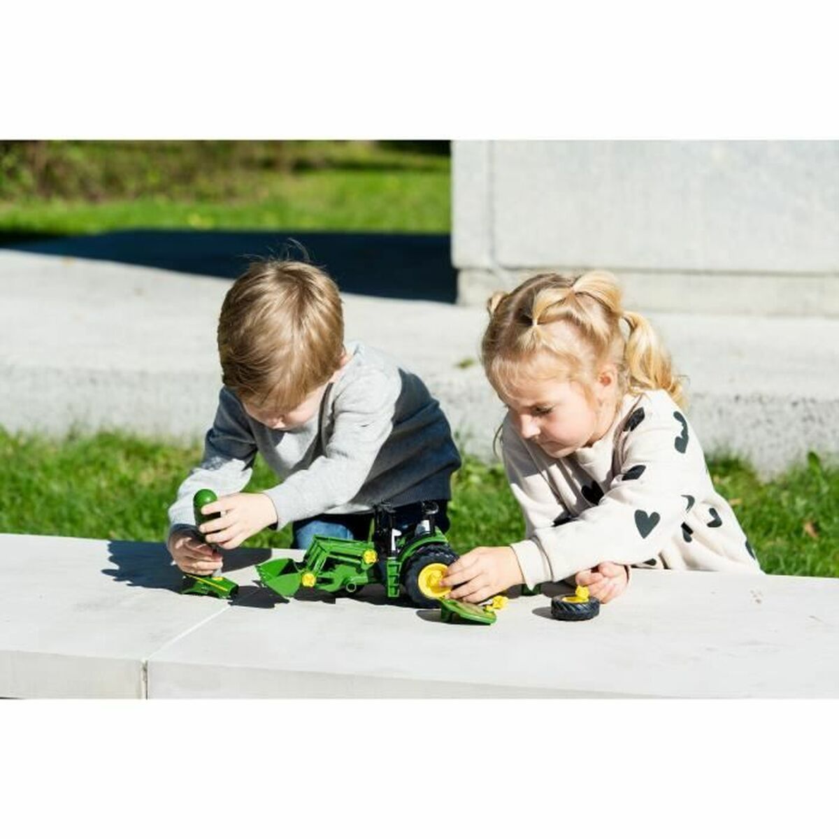 Construction set Klein Blockables 1:24 Tractor Green