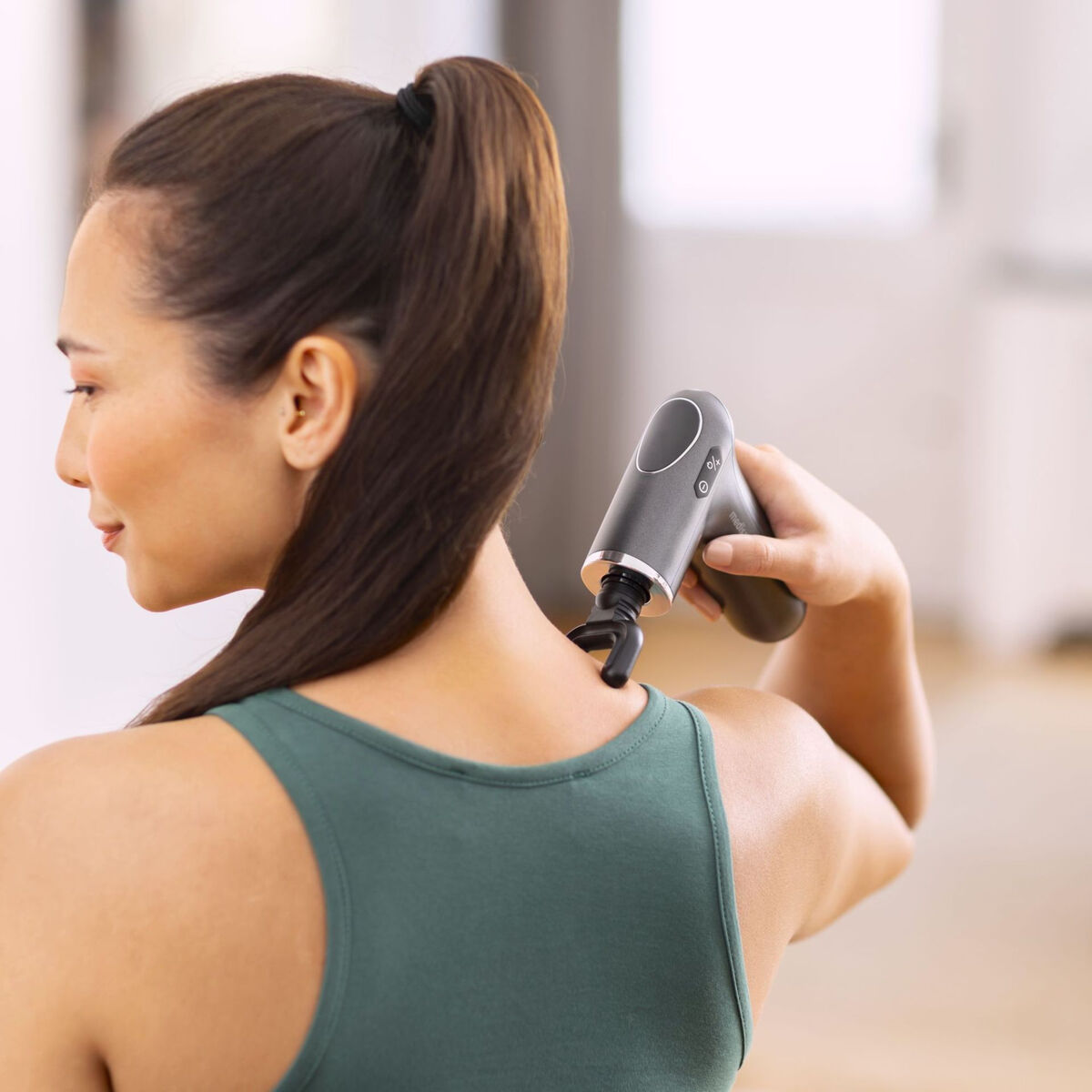 Hot and Cold Muscle Massager Gun Medisana 88999