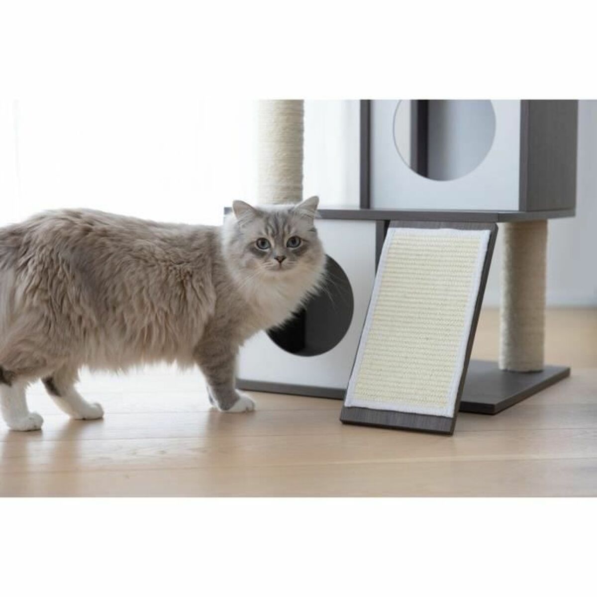 Scratching Post for Cats Kerbl Grey White/Black Sisal