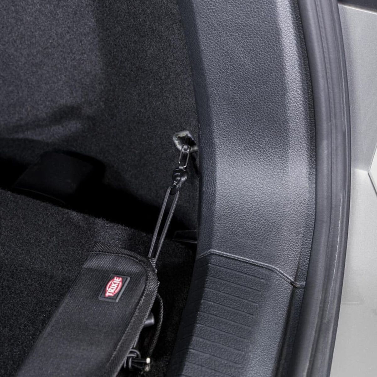 Protective Car Cover for Pets Trixie Black