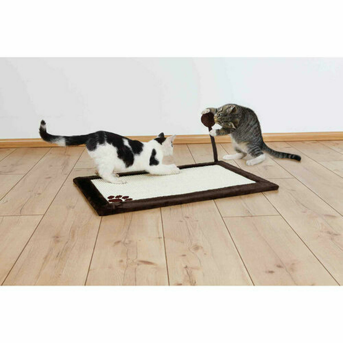 Scratching Post for Cats Trixie Brown Natural Polyester Sisal EVA 70  45 cm