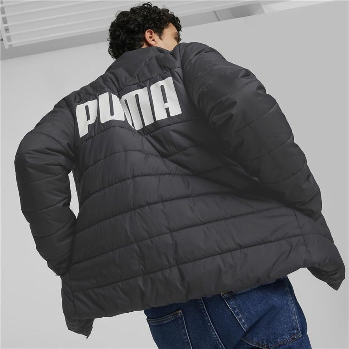 Men’s Sports Jacket Puma  Essentials+ Padded Black