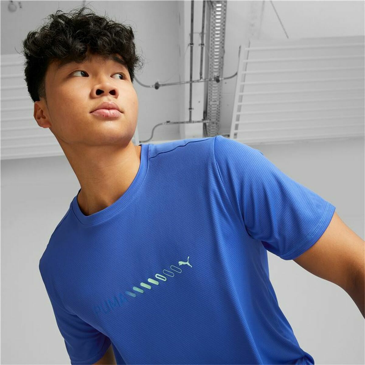 Mens Short Sleeve T-Shirt Puma Run Favorite Logo Blue