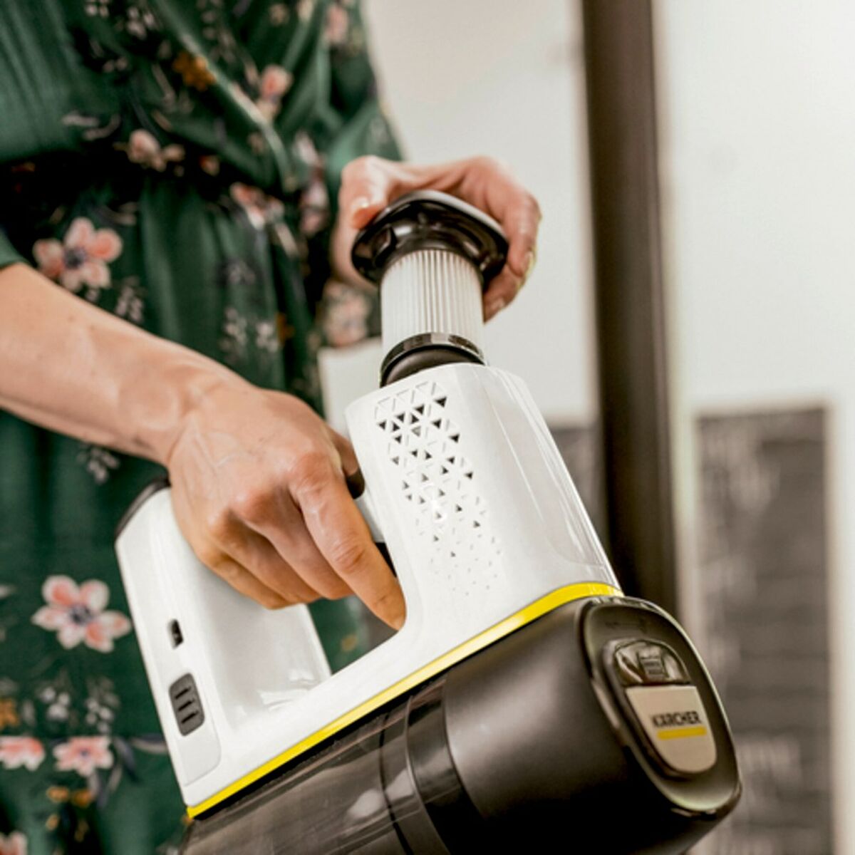 Cordless Vacuum Cleaner Krcher VC 6 Yellow White Black Silver 250 W