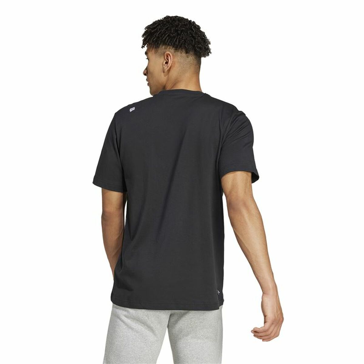 Mens Short Sleeve T-Shirt Adidas Remoji Graphic L