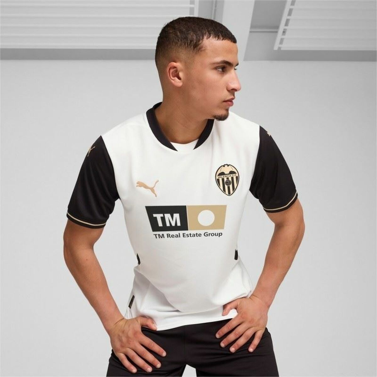 Men’s Short-sleeved Football Shirt Puma Valencia C.F. Home Replica