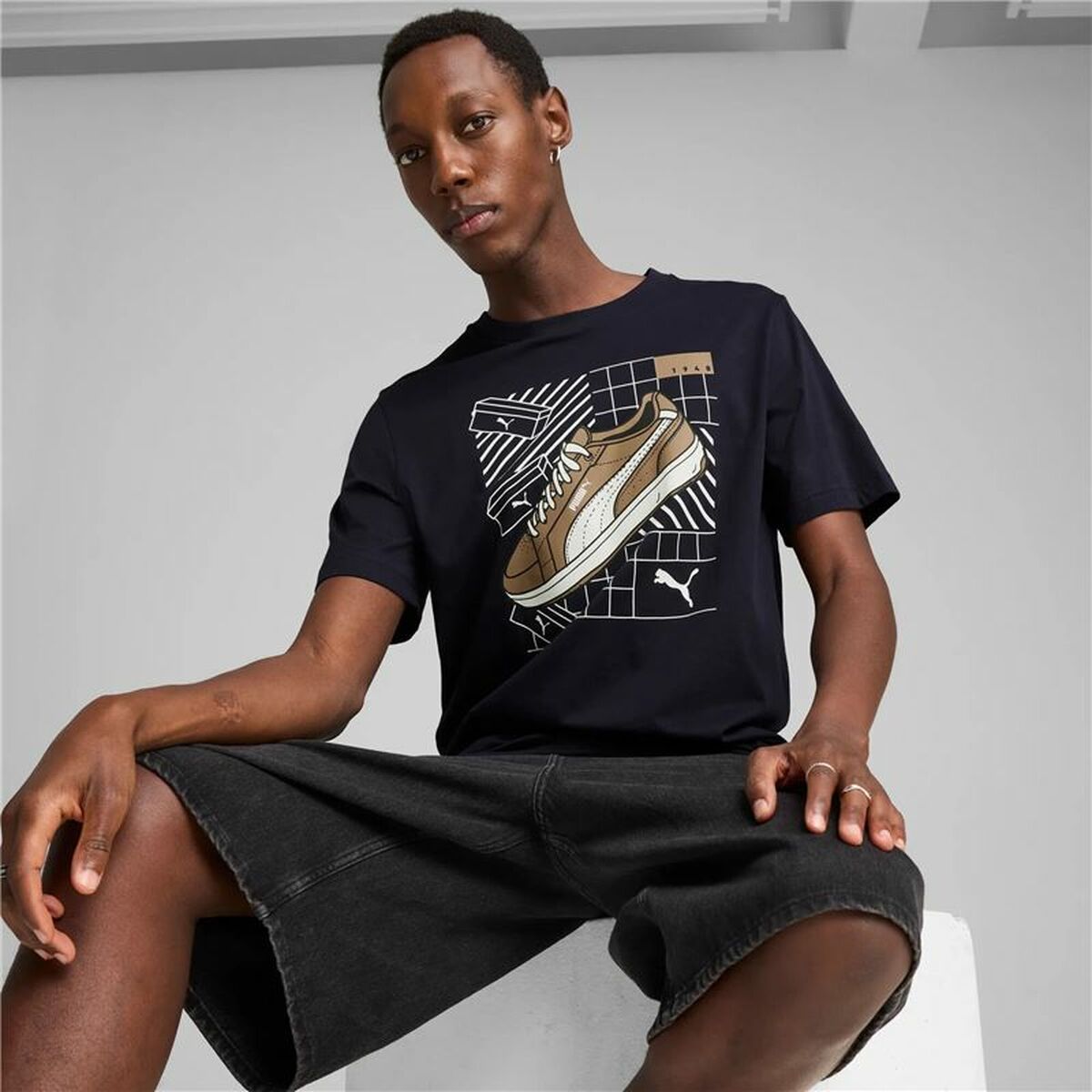 Mens Short Sleeve T-Shirt Puma Graphics Sneaker 2XL