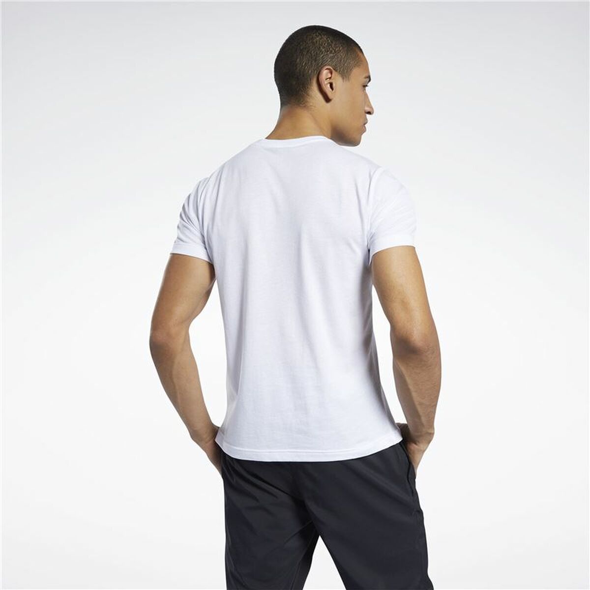 Mens Short Sleeve T-Shirt Reebok Graphic Series Linear Logo White 2XL