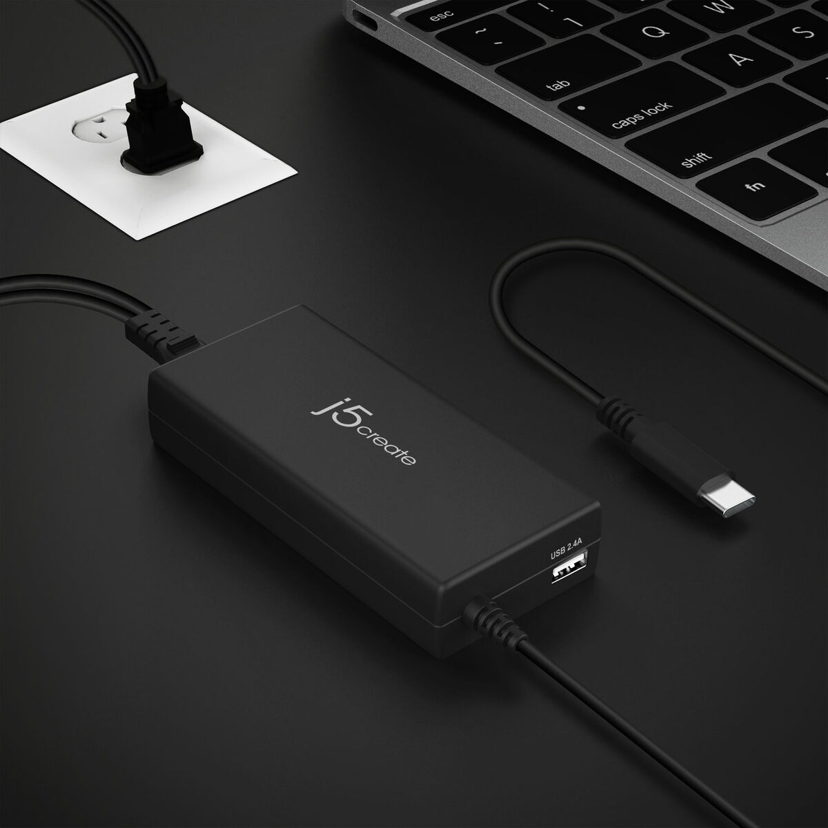 Portable charger j5create JUP2290C-EN Black