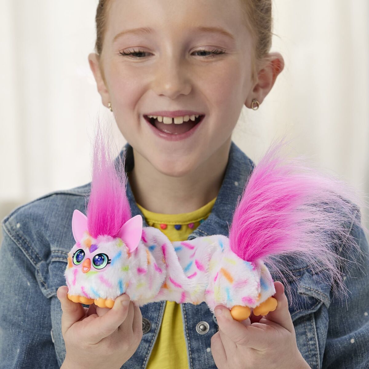 Fluffy toy Hasbro Plastic