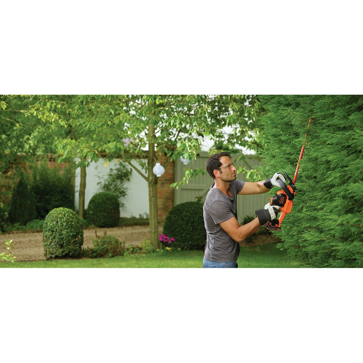 Hedge trimmer Black & Decker Power Command GTC18452PC 18 V 45 cm