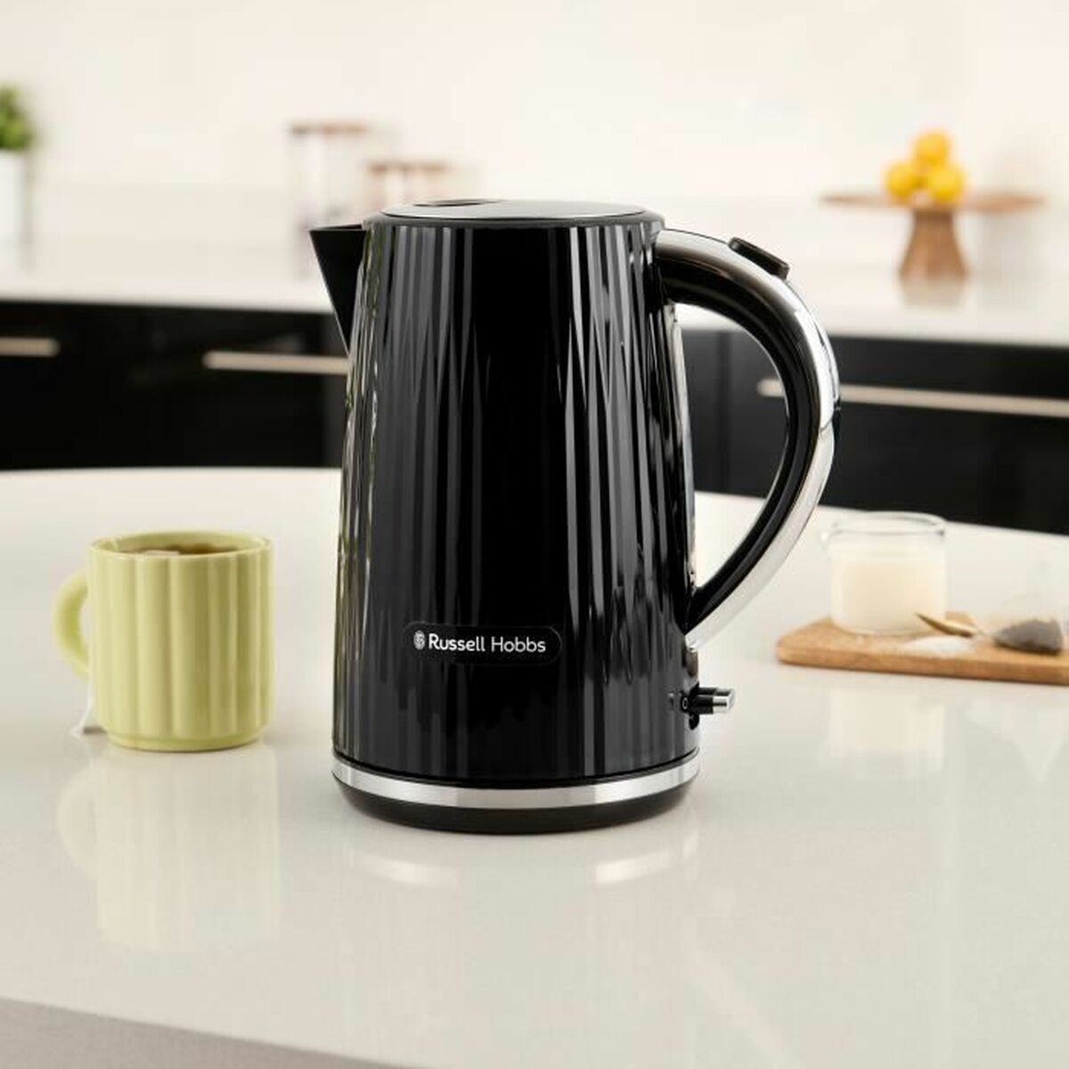 Kettle Russell Hobbs Black Stainless steel Plastic 2400 W 1,7 L