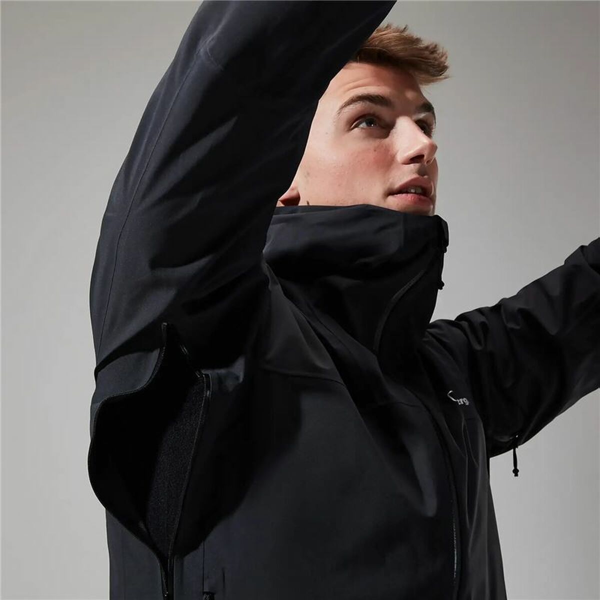 Men’s Sports Jacket Berghaus Kember Vented Black