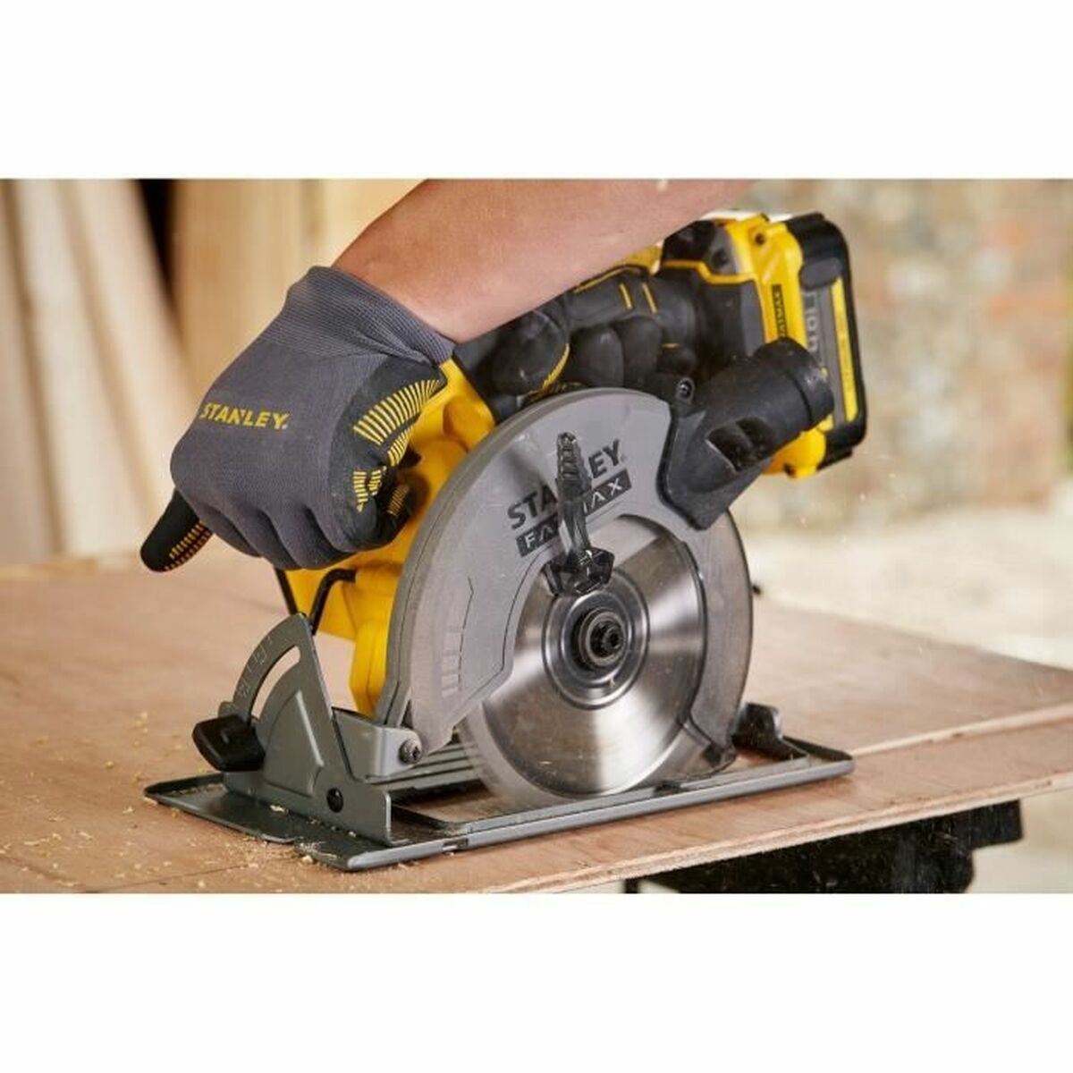 Circular saw Stanley SFMCS500M1S-QW