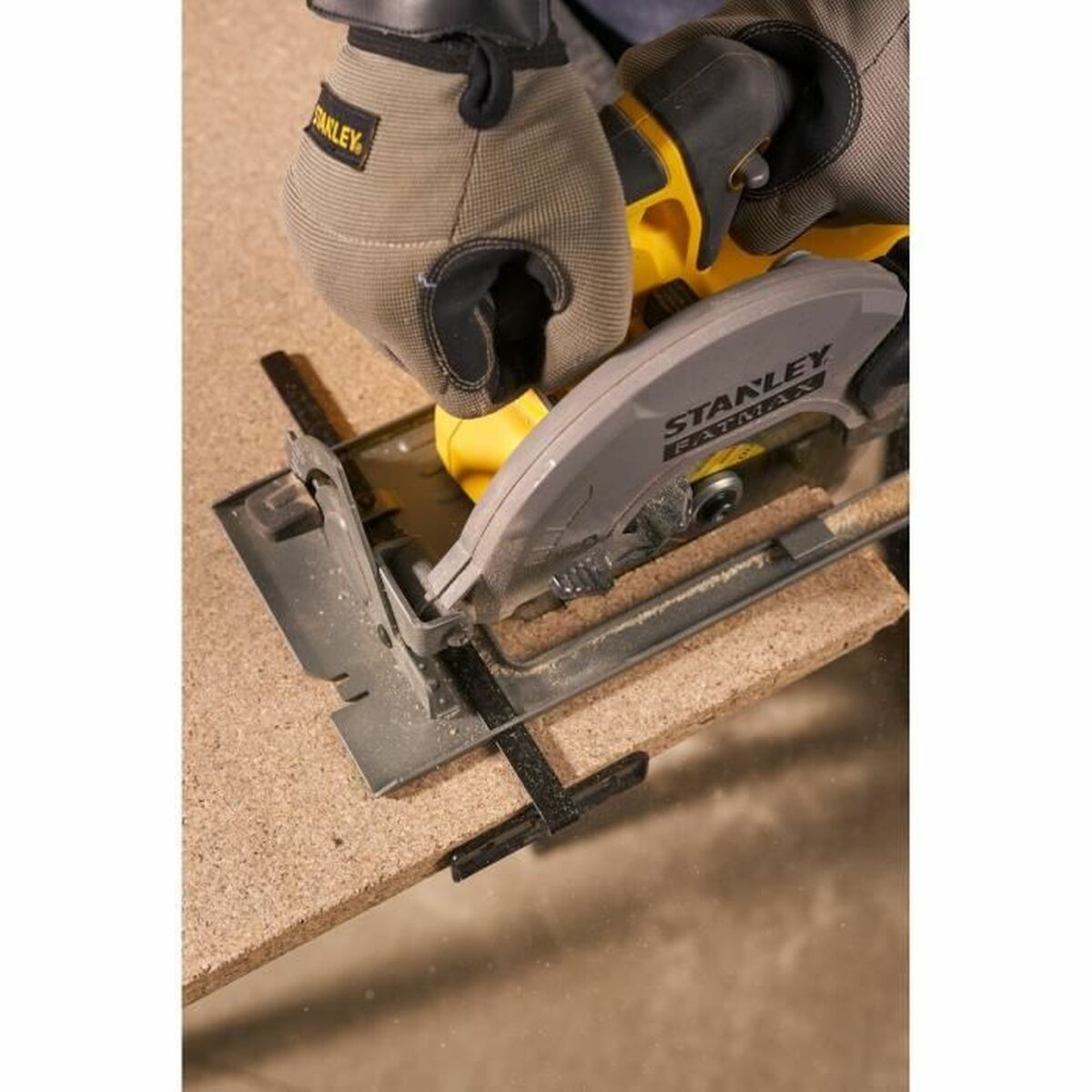 Circular saw Stanley SFMCS500M1S-QW