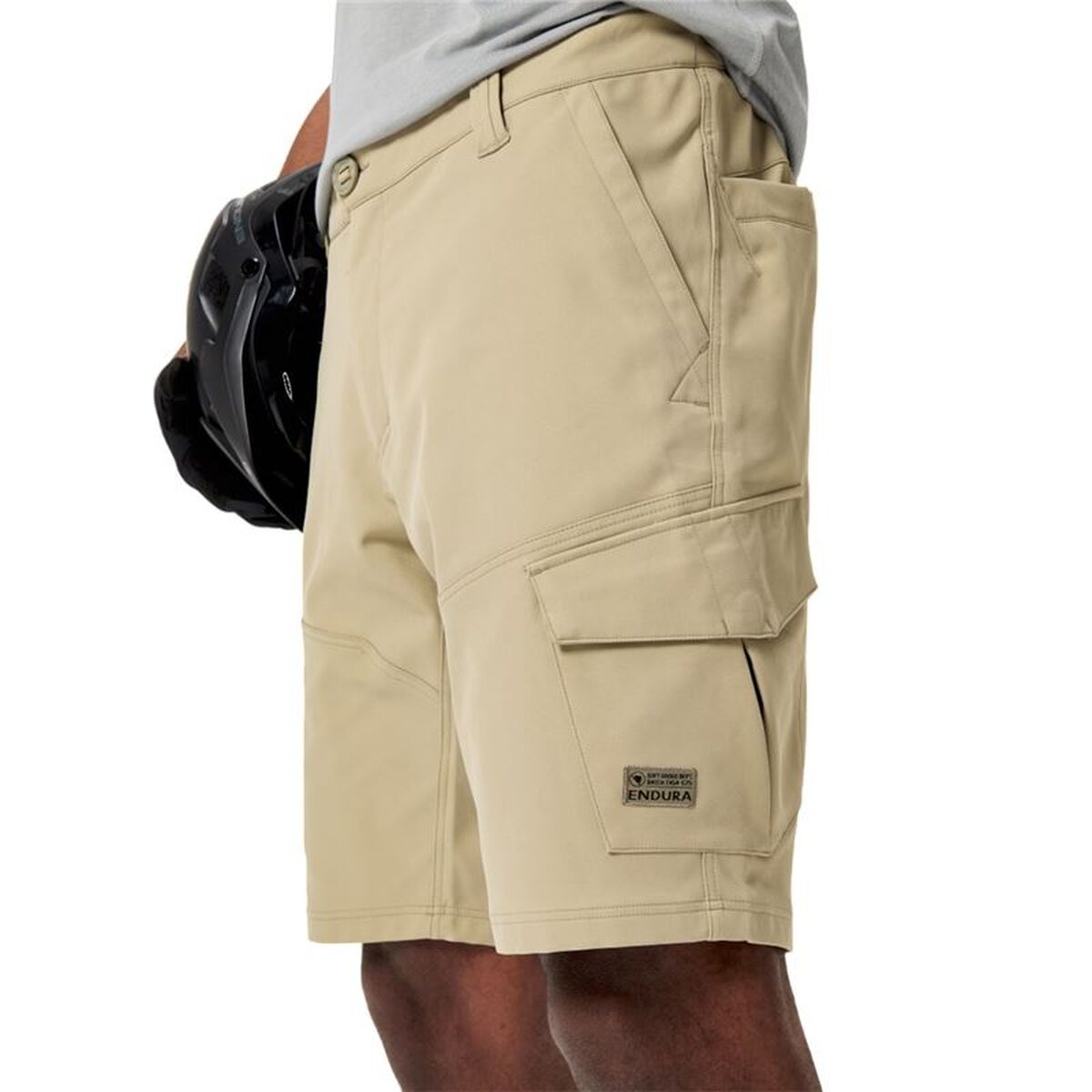 Men’s Sports Shorts Endura Loop Cargo Mu White Natural Cycling