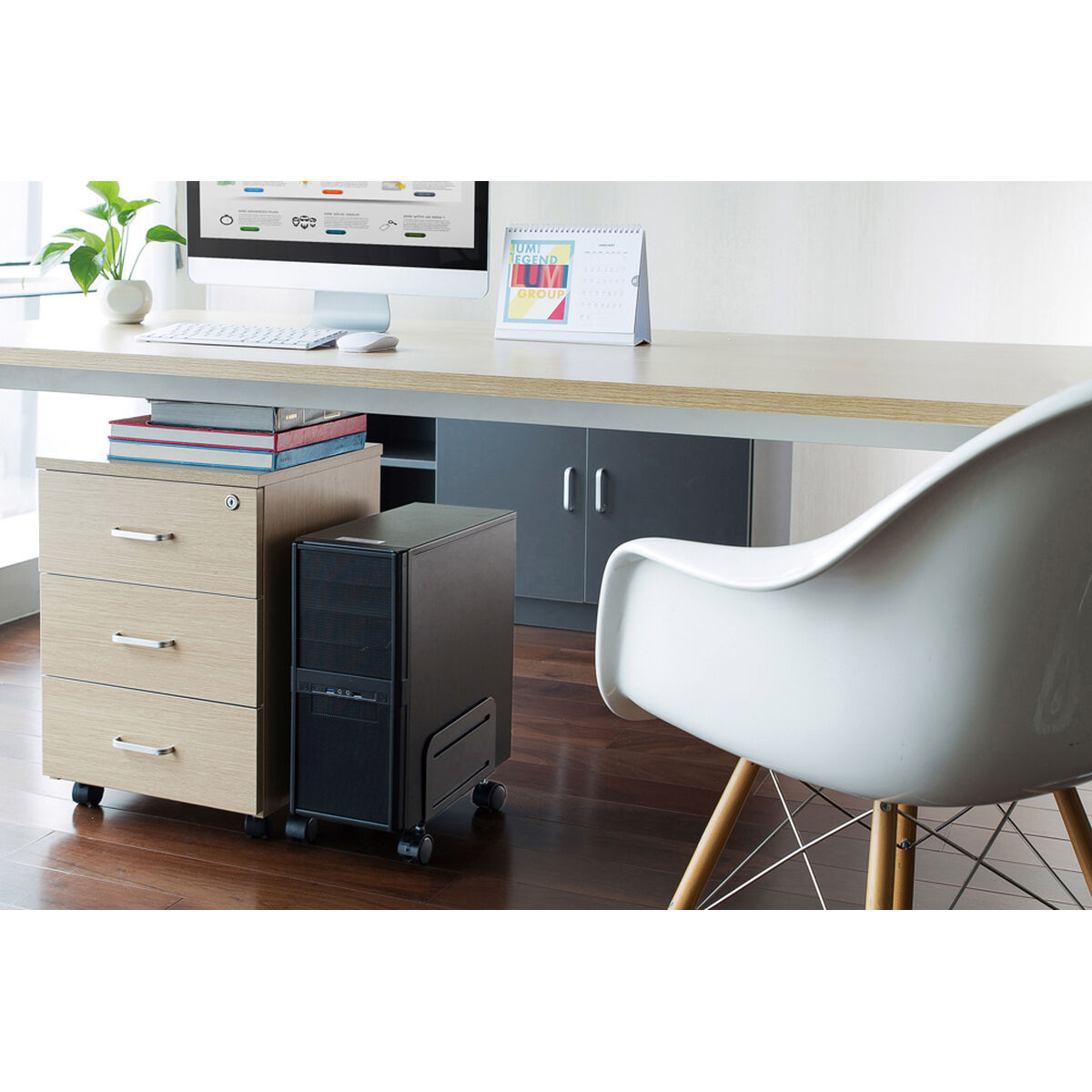 CPU Support with Wheels Neomounts CPU-M100BLACK CPU Support with Wheels Neomounts CPU-M100BLACK
